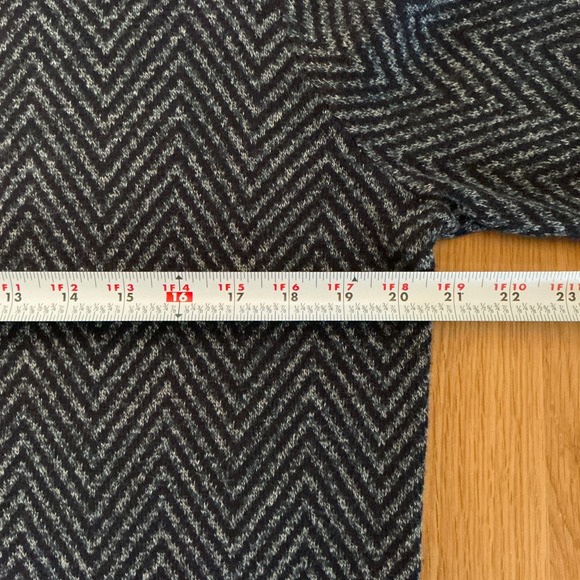 Ted Baker London Crewneck Sweater Men's Large Chevron Knit Navy Gray Wool Blend - Picture 8 of 10